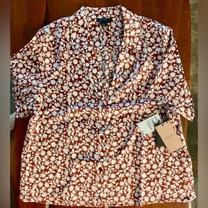 Halogen Short Sleeve Button-Up Camp Shirt Color: Spiced Apple Brown Floral SZ LG